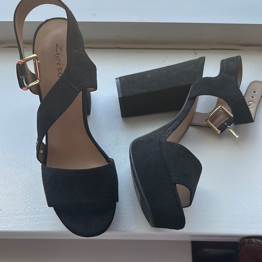 Zigi Soho Black Platform Shoes with Chunky Heel
